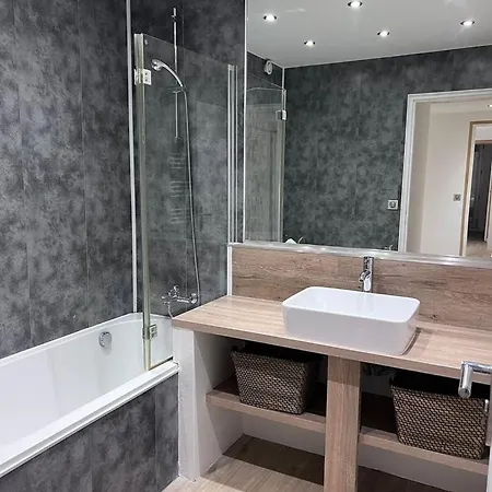 Lägenhet Le Bijou De Valrose - 4 Bedroom With Pool