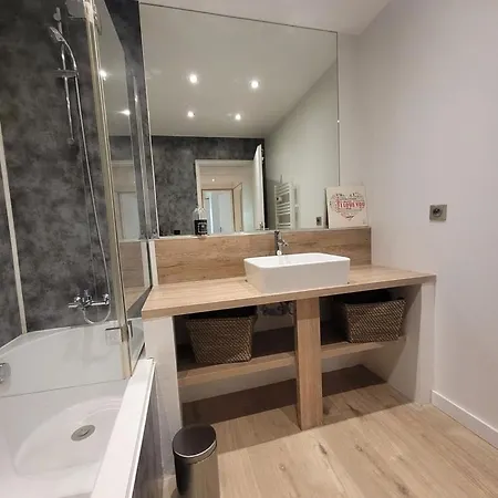 Le Bijou De Valrose - 4 Bedroom With Pool Νίκαια