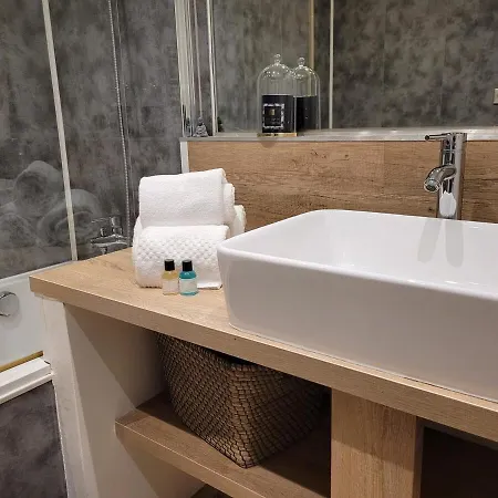 Le Bijou De Valrose - 4 Bedroom With Pool Διαμέρισμα Νίκαια